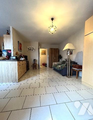Centre LUNEVILLE - Appt de 57m² de type T2, + balcon de 11m², ascenseur, cellier, garage et parking.