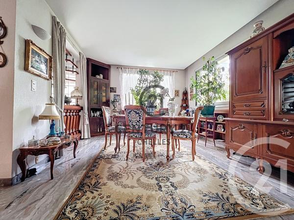 Maison à vendre  8 pièces - 205,95 m2 CHELLES - 77