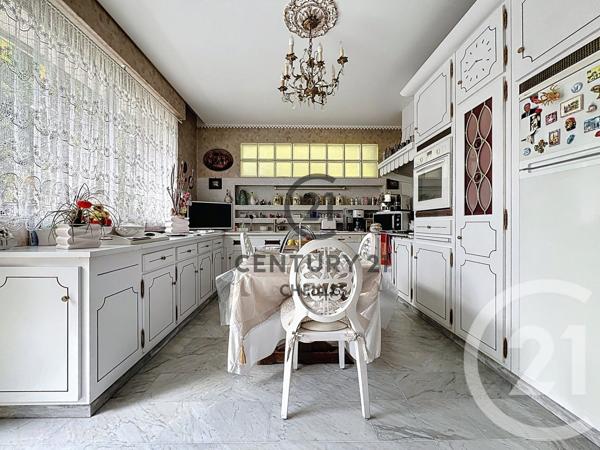 Maison à vendre  8 pièces - 205,95 m2 CHELLES - 77