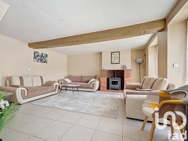 Maison 4 pièces de 102 m² à Migennes (89400)