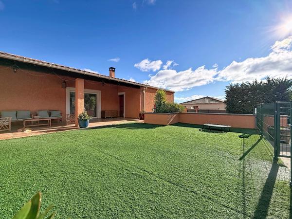 CLERMONT L'HERAULT (34)-Maison à vendre 6 pièces - 173,6 m2 habitables (197 m2 au sol) - Terrain arboré et clos avec piscine de 960 m2 - Garage double - Dépendance de 42 m2 au sol