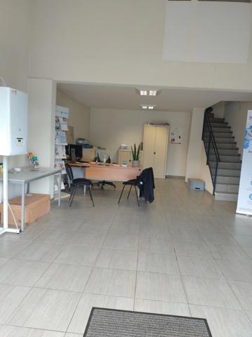 Local/bureau à louer CHAMBERY (73)155 M²