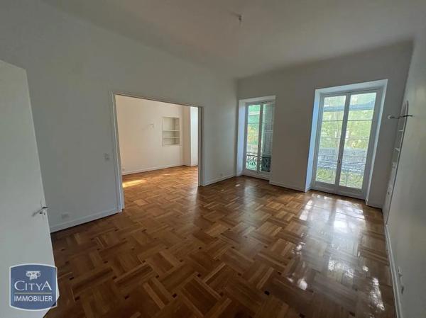 Appartement à louer 4 pièces 104.55m²