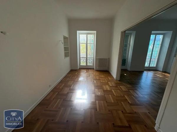 Appartement à louer 4 pièces 104.55m²