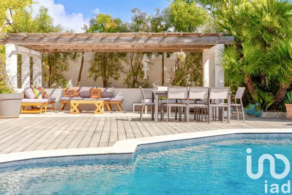 Maison à vendre 6 pièces 182 m² Bandol