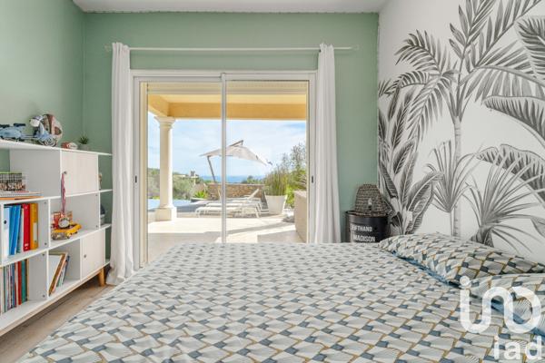 Maison à vendre 6 pièces 182 m² Bandol