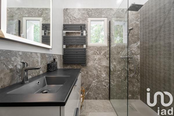 Maison à vendre 6 pièces 182 m² Bandol