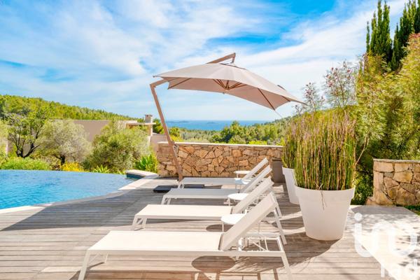 Maison à vendre 6 pièces 182 m² Bandol