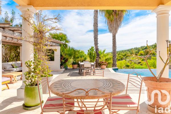 Maison à vendre 6 pièces 182 m² Bandol