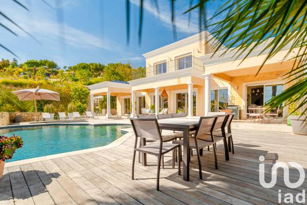 Maison à vendre 6 pièces 182 m² Bandol