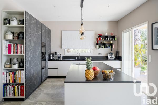 Maison à vendre 6 pièces 182 m² Bandol