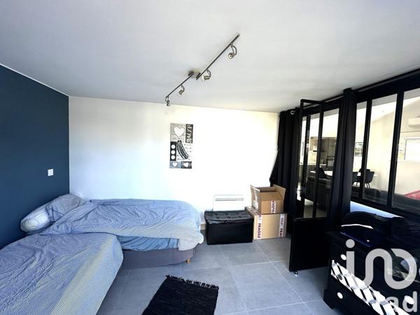 Maison à vendre 10 pièces 207 m² Saint-Sulpice-de-Royan