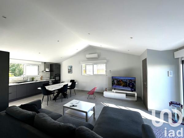 Maison à vendre 10 pièces 207 m² Saint-Sulpice-de-Royan