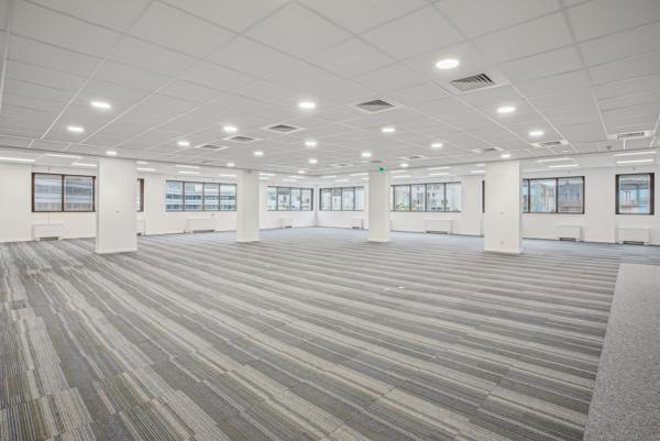 Bureaux modulables avec accès privatif dans un immeuble rénové
