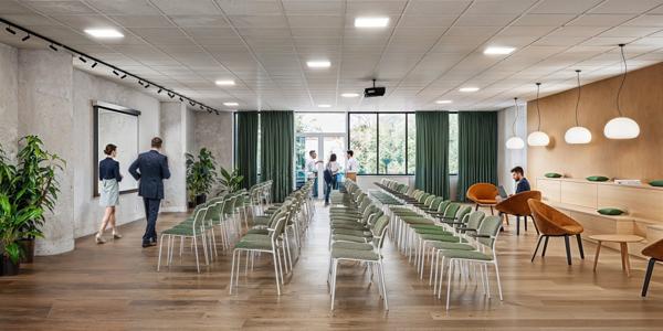 Bureaux modulables avec accès privatif dans un immeuble rénové