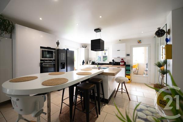 Maison à vendre  5 pièces - 146,76 m2 BORMES LES MIMOSAS - 83