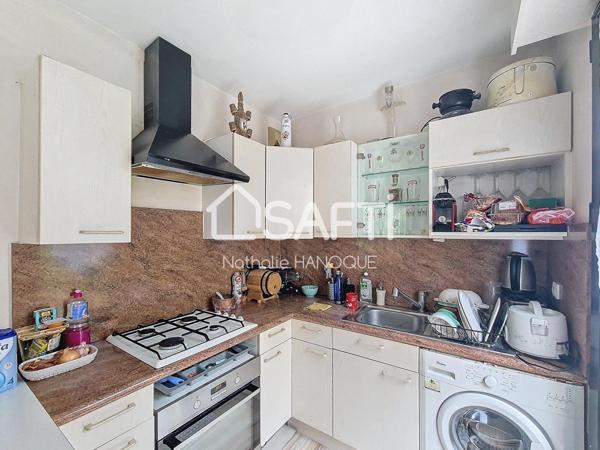 SUPERBE STUDIO AVEC BEAU JARDIN