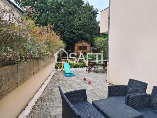 SUPERBE STUDIO AVEC BEAU JARDIN