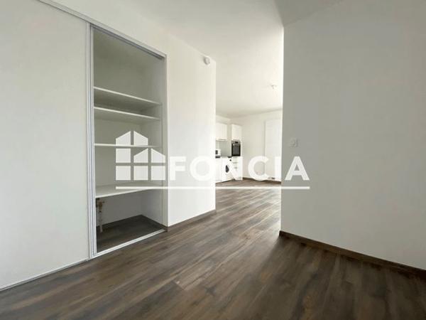 Location Studio 34.02 m² - 74 RUE DE VERSOIX Ferney Voltaire 01210