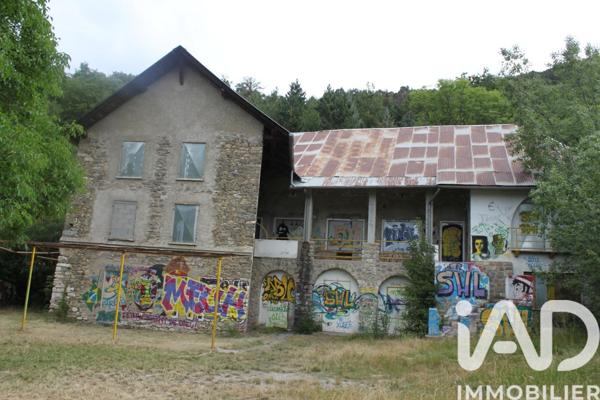 Immeuble à vendre 750 m² Saint-André-d'Embrun
