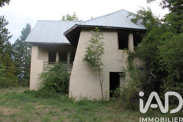 Immeuble à vendre 750 m² Saint-André-d'Embrun