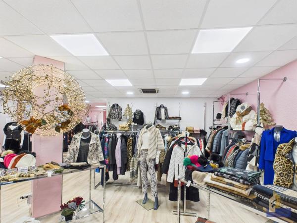 EMPLACEMENT STRATEGIQUE LOCAL COMMERCIAL