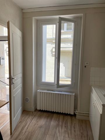 ENSEMBLE IMMOBILIER HYPER CENTRE CHATELLERAULT