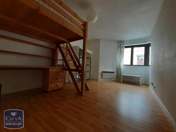 Appartement à louer 1 pièce 24.33m²