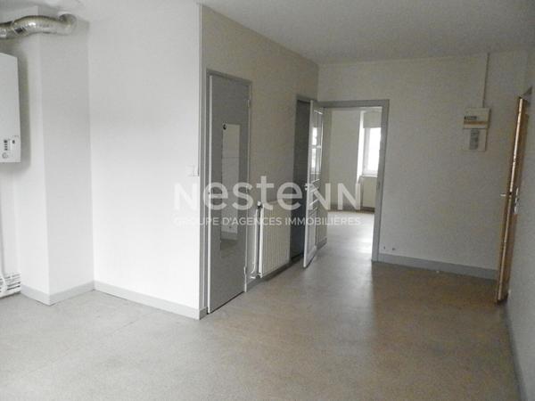 Appartement * 2 Pièces * 36 M² * 19200 Ussel * 300  € * 40  € * 340  €