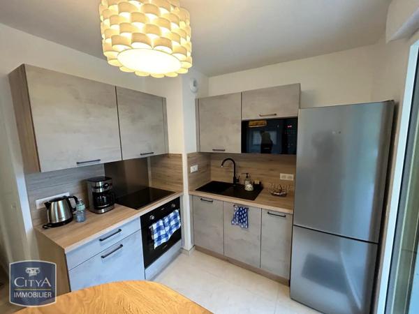 Appartement à louer 2 pièces 46.7m² Vannes (56000)