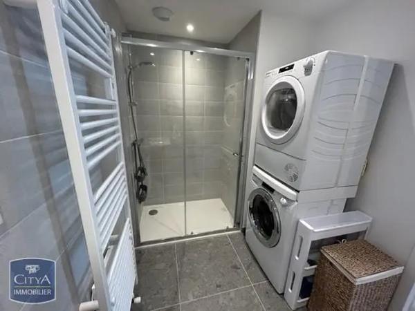 Appartement à louer 2 pièces 46.7m² Vannes (56000)