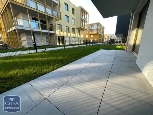 Appartement à louer 2 pièces 46.7m² Vannes (56000)