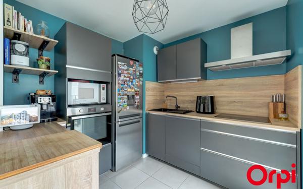 Appartement à vendre    3 pièces • 62 m2 Lyon 7