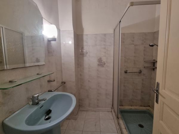 Maison de village garage + terrasse