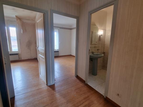 Maison de village garage + terrasse