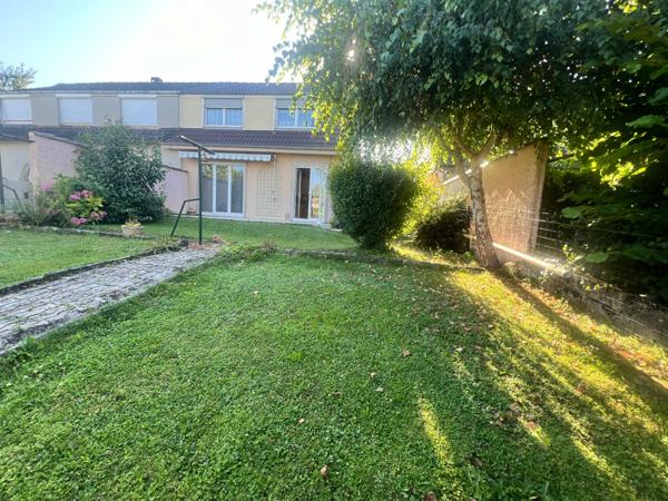 Maison mitoyenne de 85 m2 - Secteur trés calme - DELLE