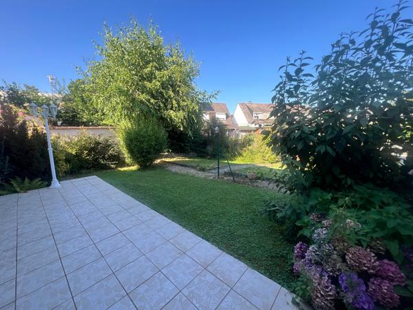 Maison mitoyenne de 85 m2 - Secteur trés calme - DELLE