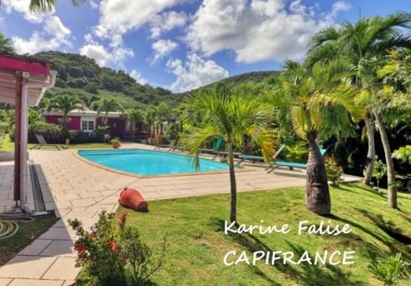 Sainte-Anne – Villa T5 de plain-pied avec piscine et magnifique jardin paysager