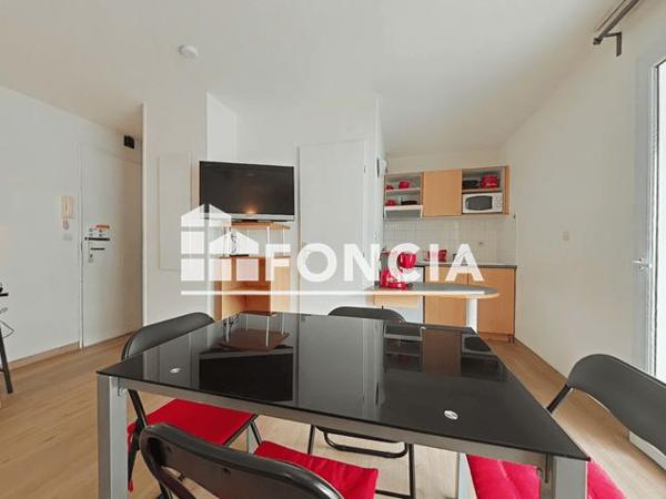 Location Appartement meublé 2 pièces 35.47 m² - 6 RUE DE LA SOLE La Rochelle 17000