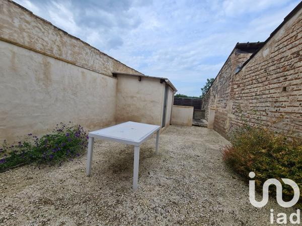 Maison de village 5 pièces de 140 m² à Le Fleix (24130)