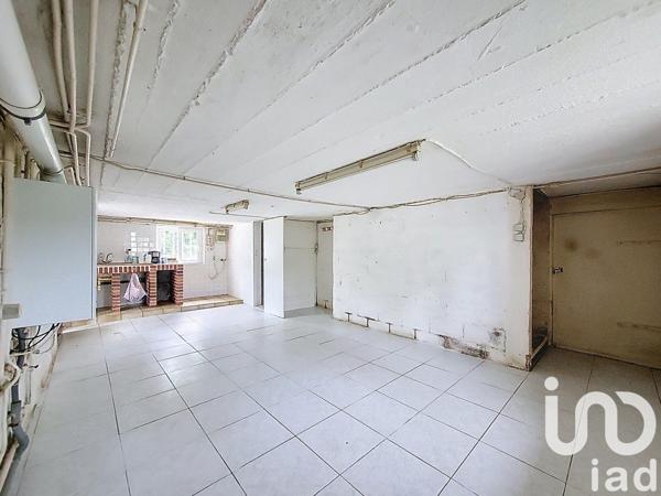 Maison 6 pièces de 101 m² à Foëcy (18500)