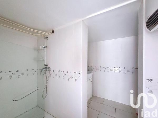 Maison 6 pièces de 101 m² à Foëcy (18500)