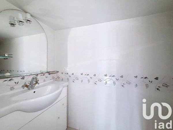 Maison 6 pièces de 101 m² à Foëcy (18500)