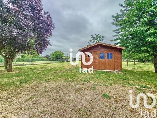 Maison 6 pièces de 101 m² à Foëcy (18500)