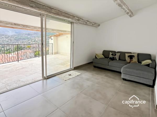 Appartement de charme 4 pièces avec terrasses et vue exceptionnelle à FAYENCE (83)