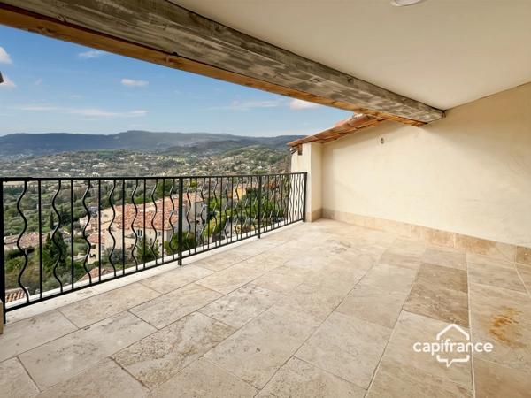 Appartement de charme 4 pièces avec terrasses et vue exceptionnelle à FAYENCE (83)