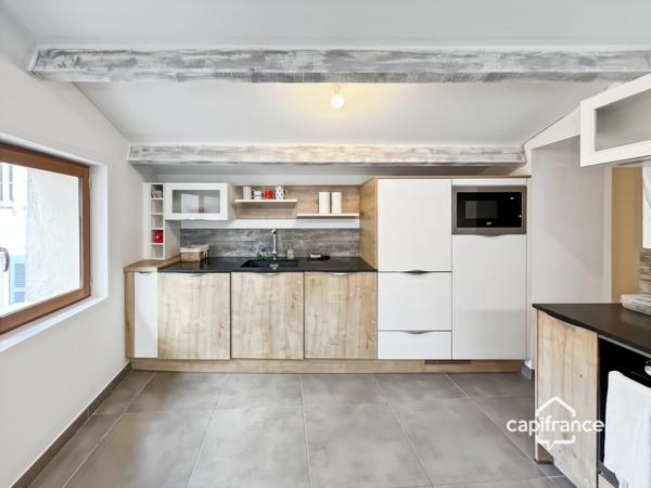 Appartement de charme 4 pièces avec terrasses et vue exceptionnelle à FAYENCE (83)