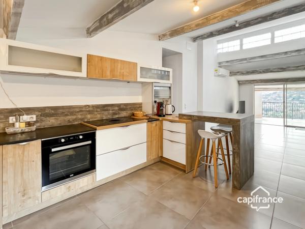 Appartement de charme 4 pièces avec terrasses et vue exceptionnelle à FAYENCE (83)