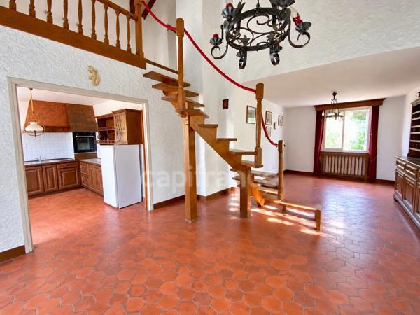 Maison à vendre 7 pièces LIGUGE (86)