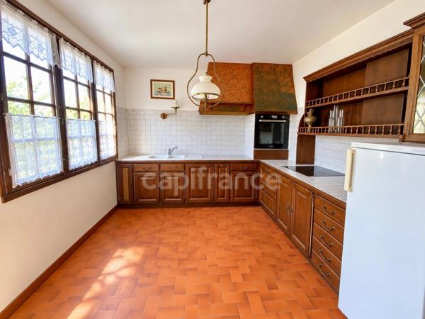 Maison à vendre 7 pièces LIGUGE (86)